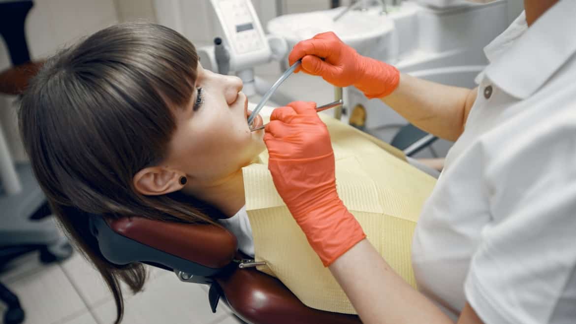 8 Reasons to visit your dentist regularly